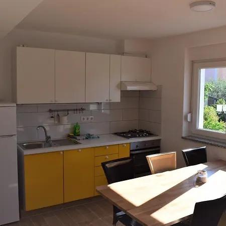 Filipec Διαμέρισμα Pomer