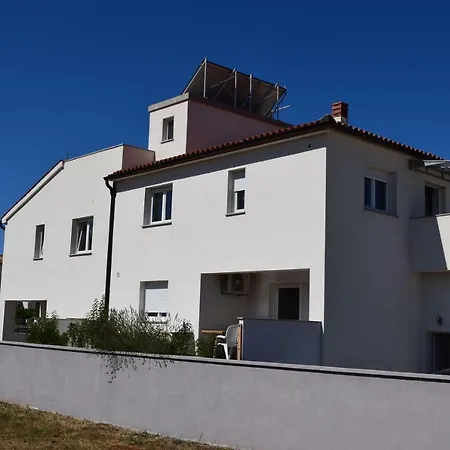 Filipec Διαμέρισμα Pomer